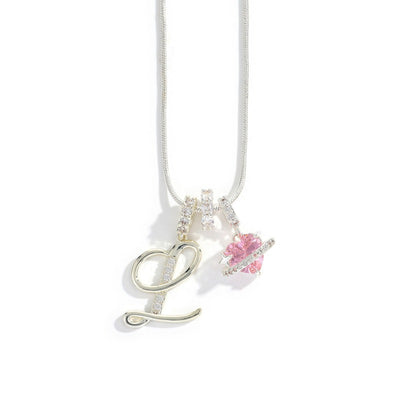 Elegant necklace with a heart pendant