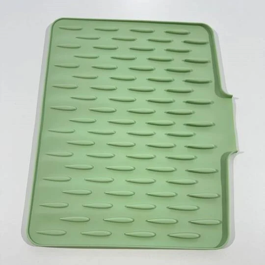 Multifunctional drying and heat-resistant silicone mat