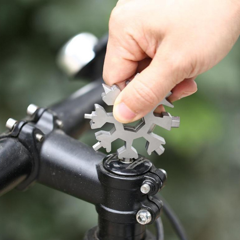 Snowflake Multitool (18-in-1)