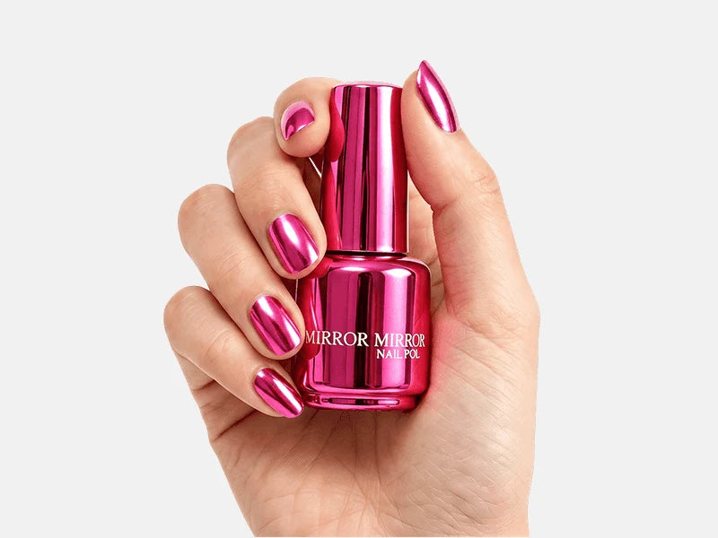 Shiny Metallic Mirror-Effect Nail Polish