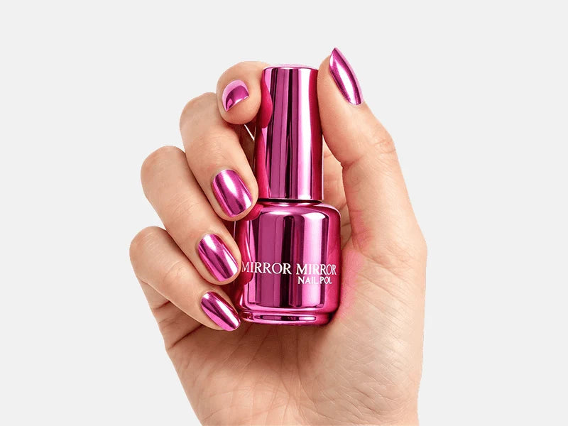 Shiny Metallic Mirror-Effect Nail Polish