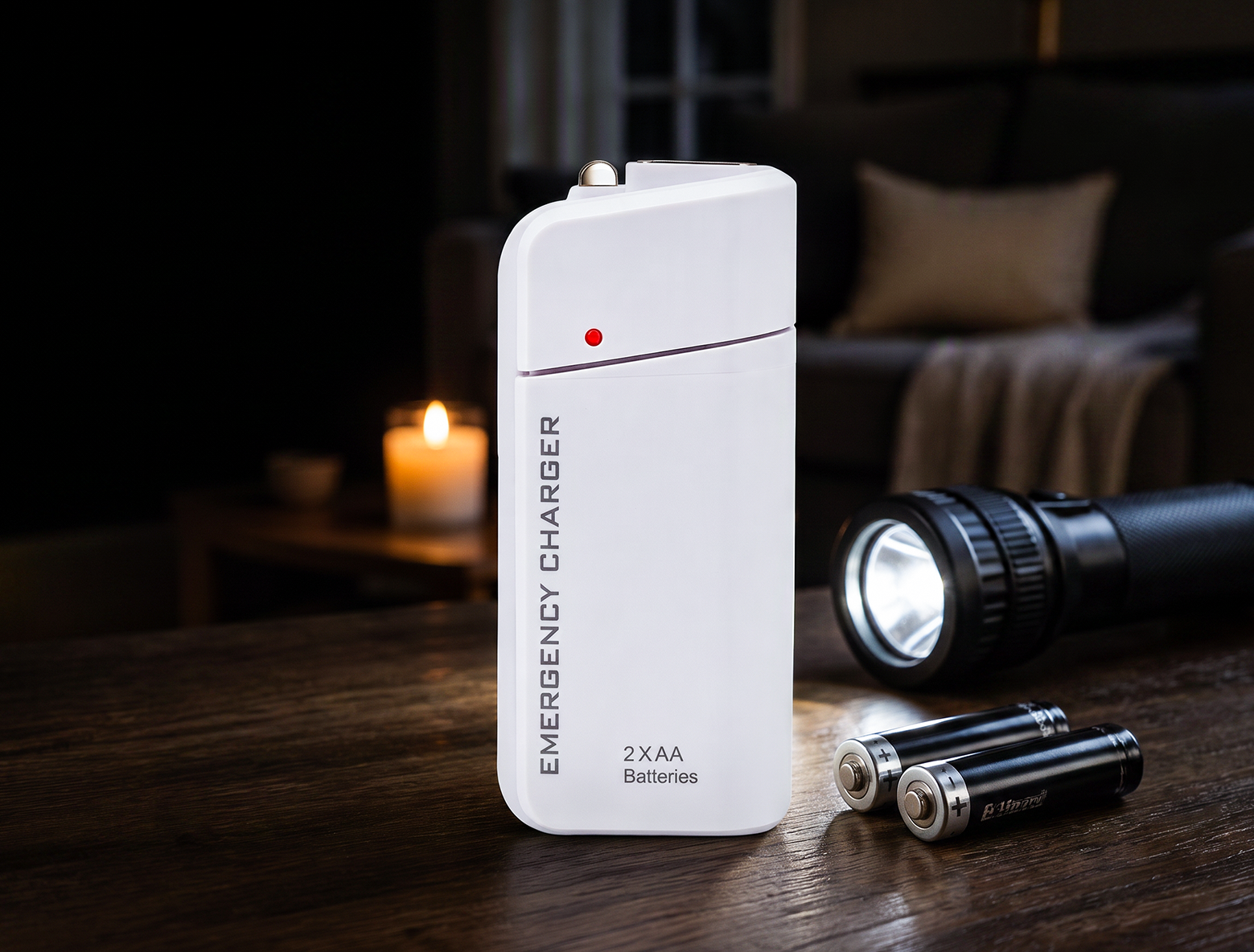 AA Battery Power Bank with LED Flashlight – Emergency Backup Power for Your Phone