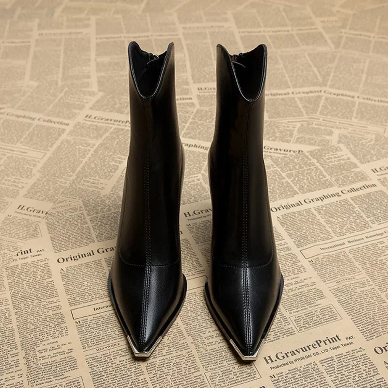 Shiny Tip Chelsea Boots