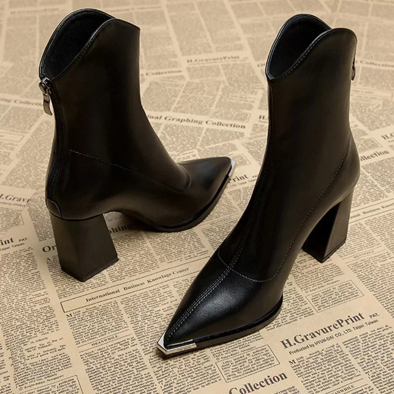 Shiny Tip Chelsea Boots