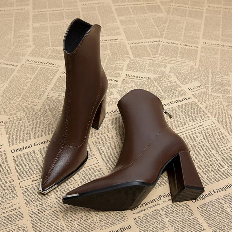 Shiny Tip Chelsea Boots