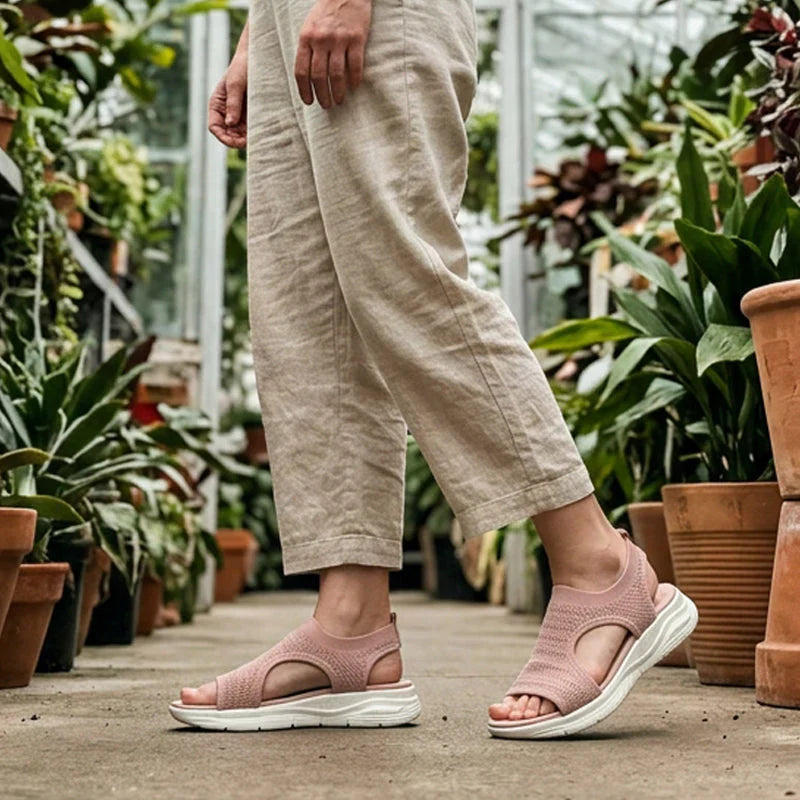 Comfortable and Breathable Flat Sandals