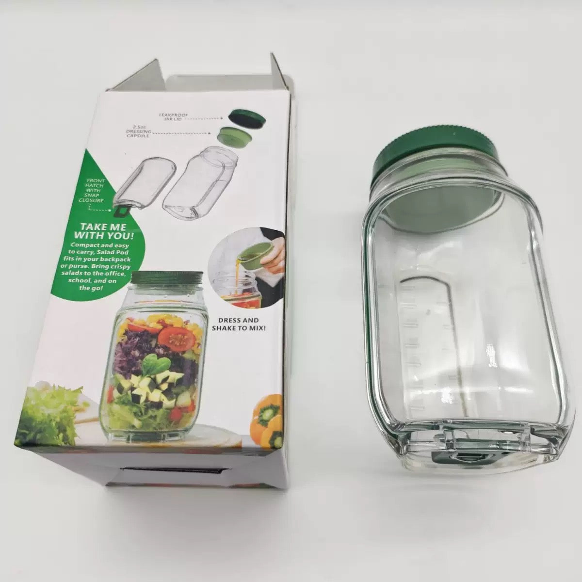 Salad Box to Go - Leakproof Lunch Box with Compartments & Dressing Container (Dishwasher Safe)