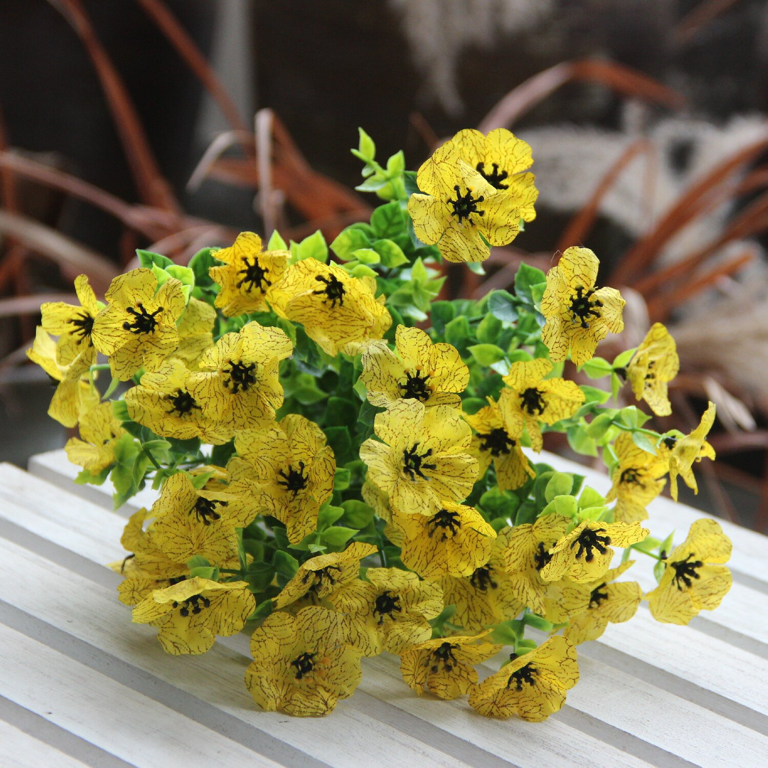 Eternal Bloom – Never-Fading Artificial Wildflowers for Outdoors（1 Set of 4 Pieces）