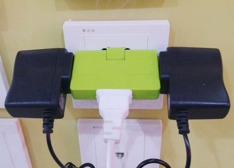 🔌 Rotatable Power Strip – The Practical Solution for Tight Spaces