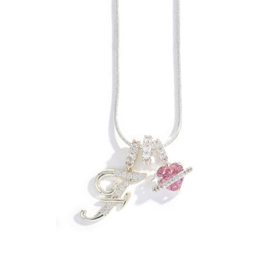 Elegant necklace with a heart pendant