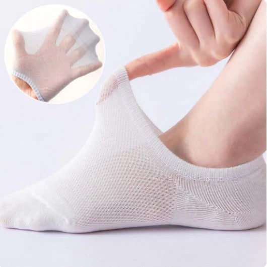 Comfortable, Breathable Socks – No Pinching or Pressure
