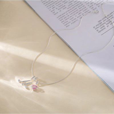 Elegant necklace with a heart pendant