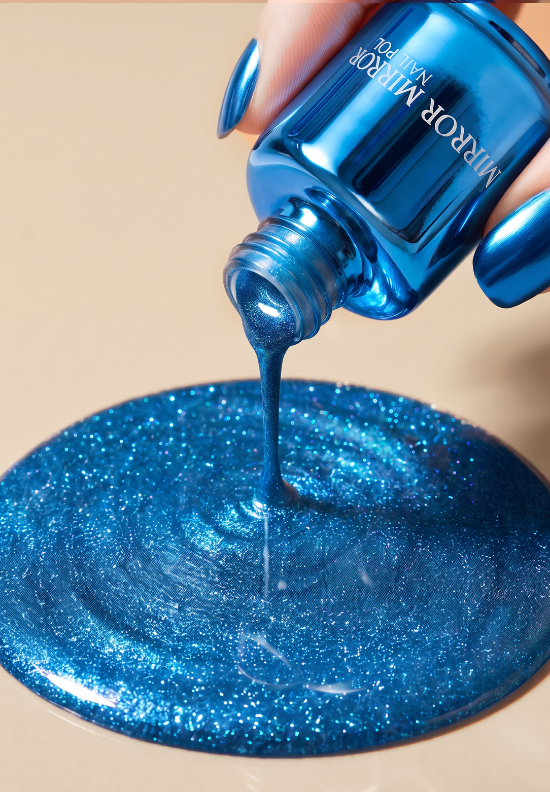 Shiny Metallic Mirror-Effect Nail Polish