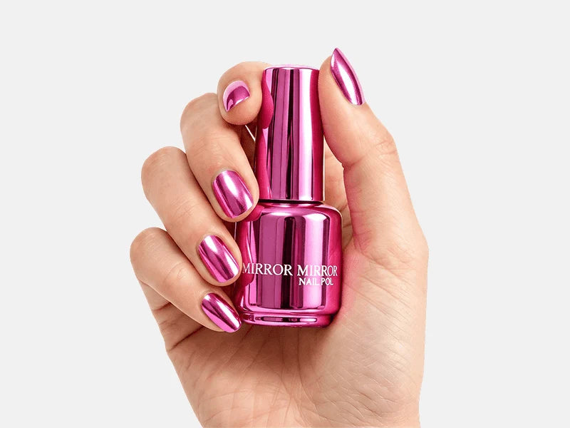 Shiny Metallic Mirror-Effect Nail Polish