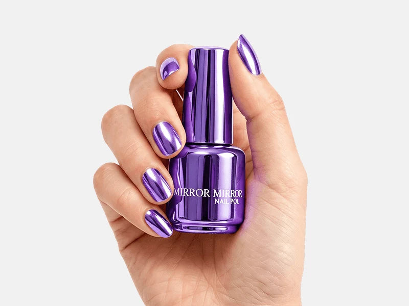 Shiny Metallic Mirror-Effect Nail Polish