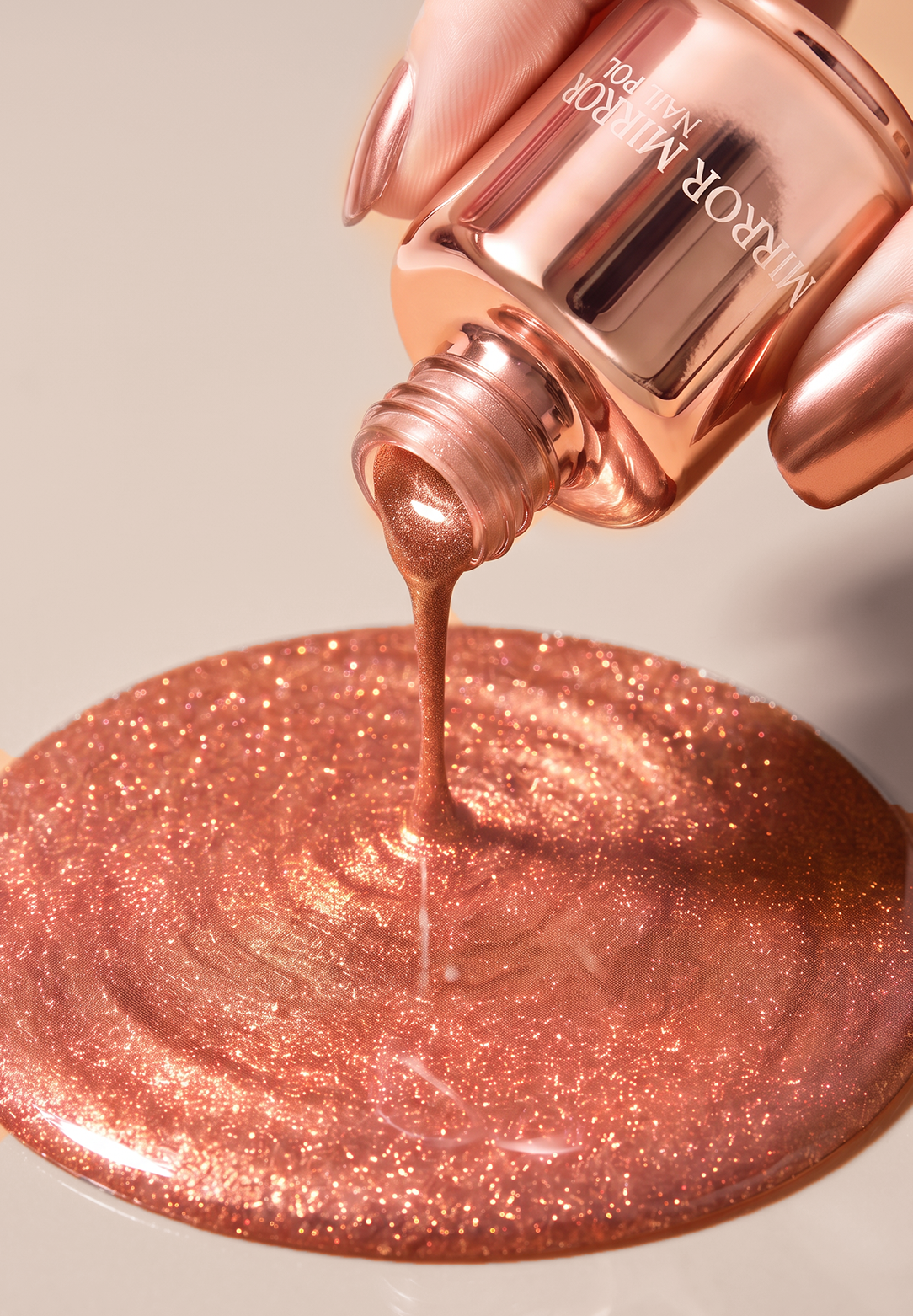 Shiny Metallic Mirror-Effect Nail Polish