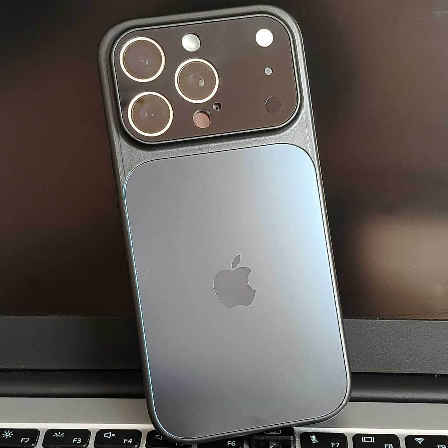 MagSafe Case with Camera Protector