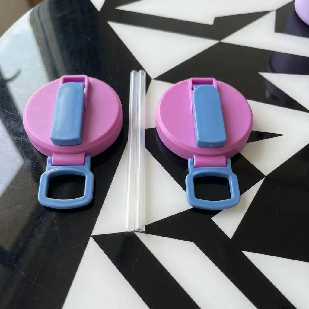 2-in-1 Reusable Silicone Can Lids with Straw – Leakproof and Portable Drinking Lids (1 Set of 2 Pcs)