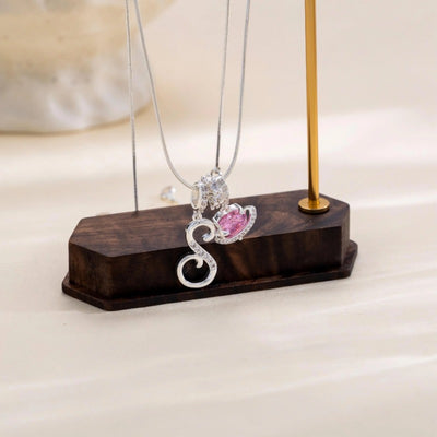 Elegant necklace with a heart pendant