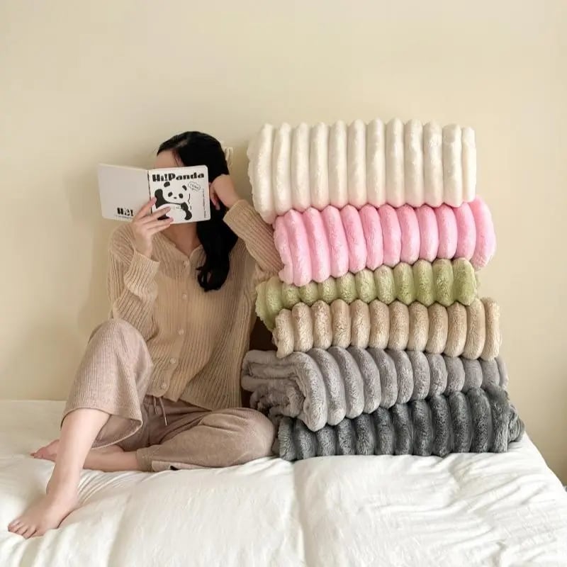 Super Soft Teddy Blanket – Double-Sided & Warm
