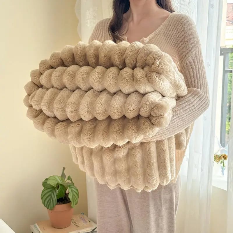 Super Soft Teddy Blanket – Double-Sided & Warm
